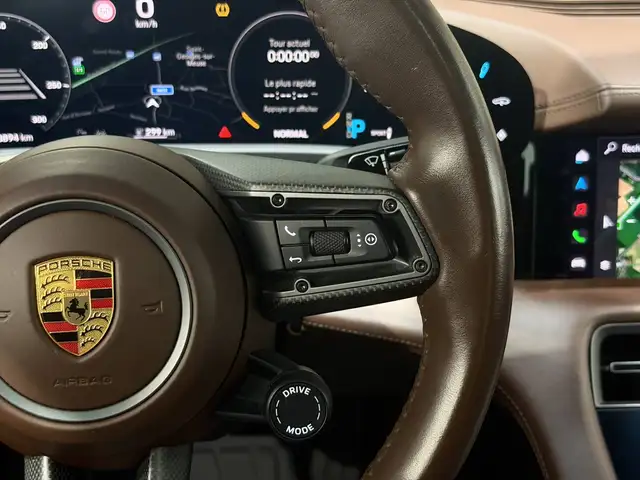 Porsche Taycan view 14