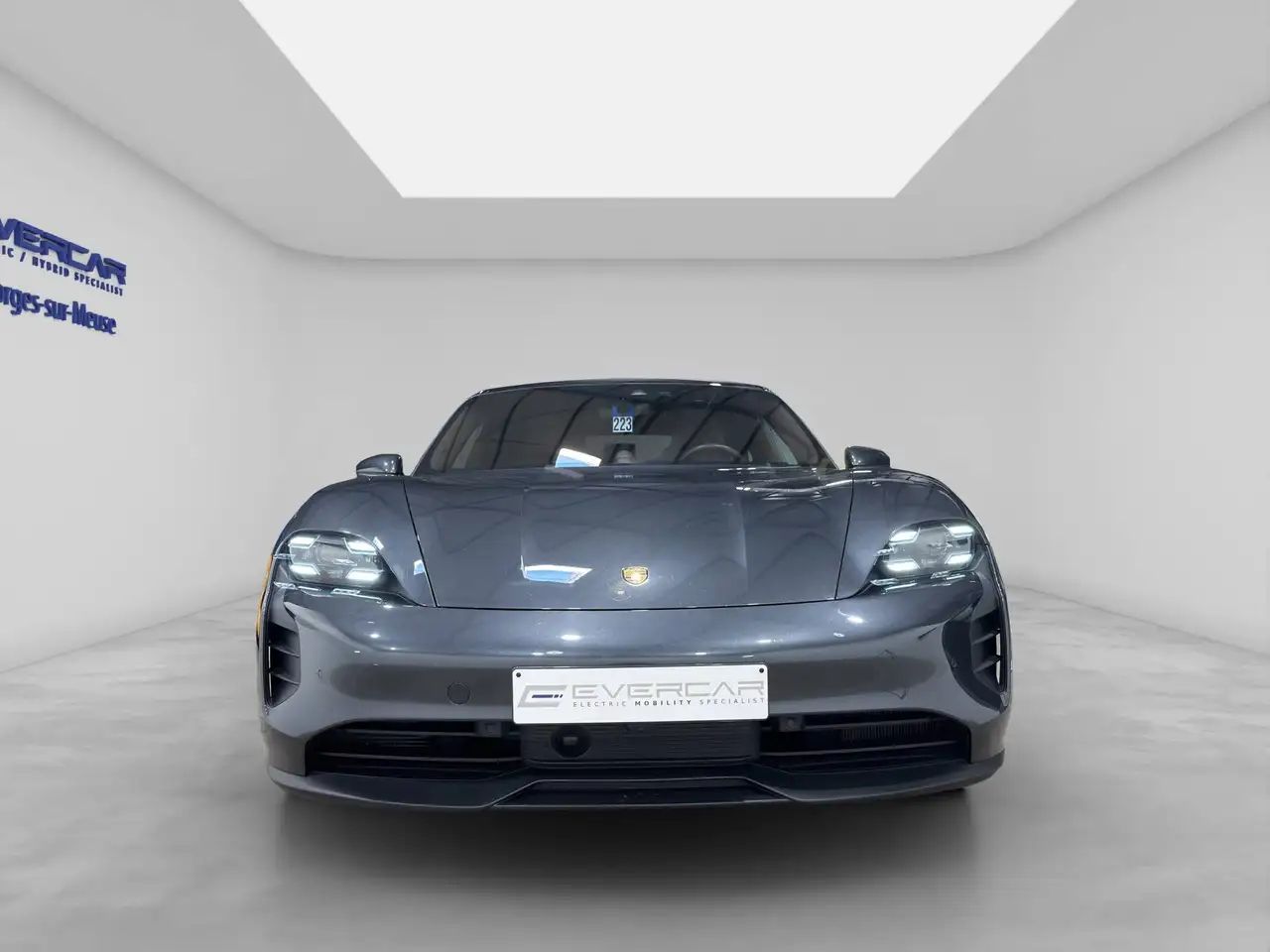 PORSCHE TAYCAN 4S