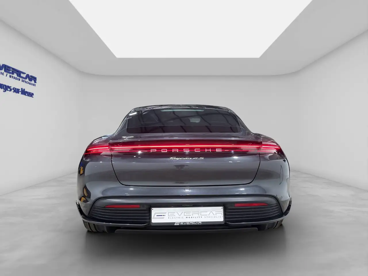 PORSCHE TAYCAN 4S