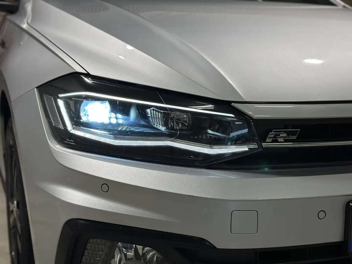 Volkswagen Polo 1.0 TSI R-Line 2019 NAP DSG PANO LED VIRTUAL Grigio - 2