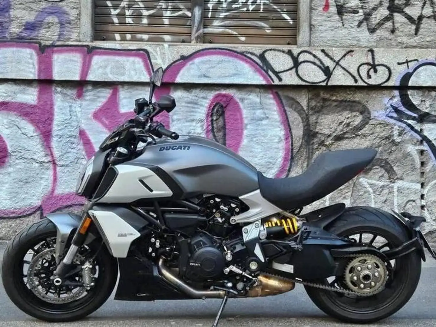 Ducati Diavel 1260 Grigio - 1