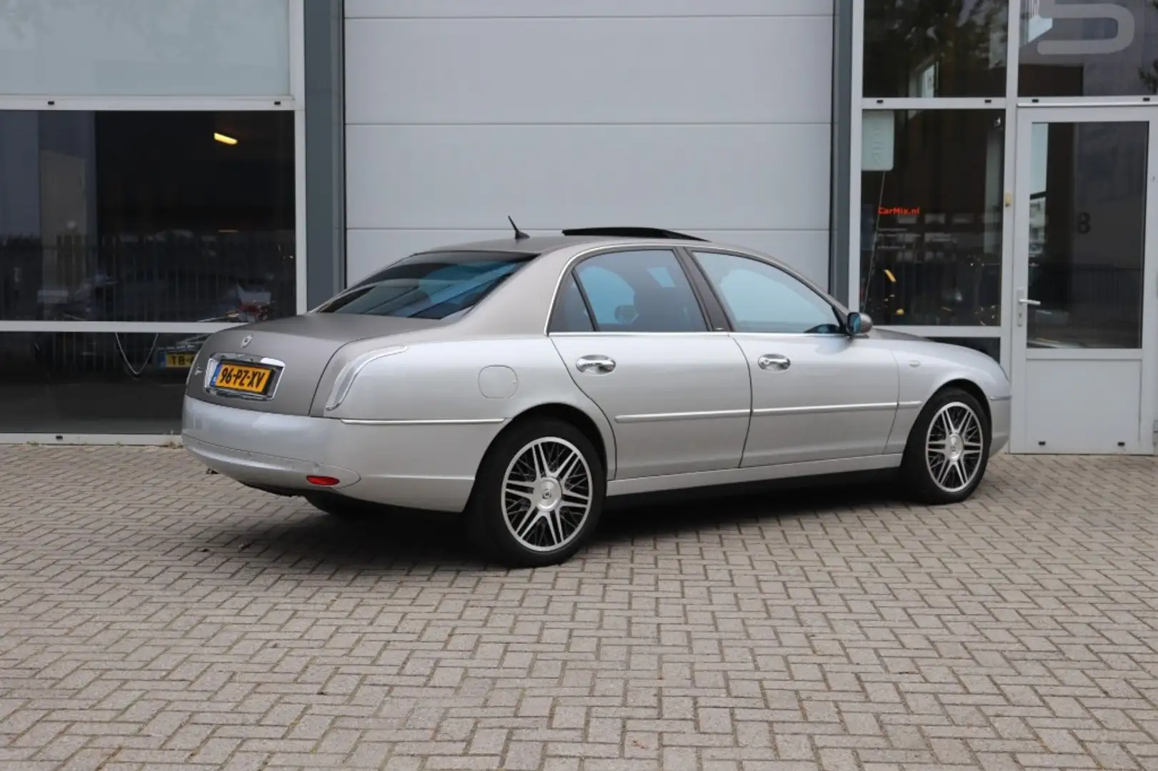 Lancia Thesis 2.4-20V EMBLEMA Automaat / ORIG.NL / gedocumenteer Grau - 2