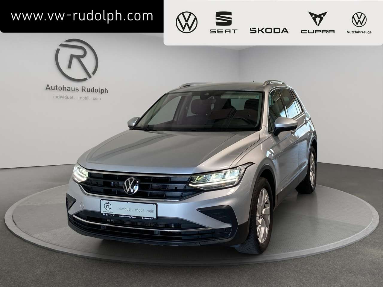 Volkswagen Tiguan 2023 — 1.5 TSI Move / Navi AHK