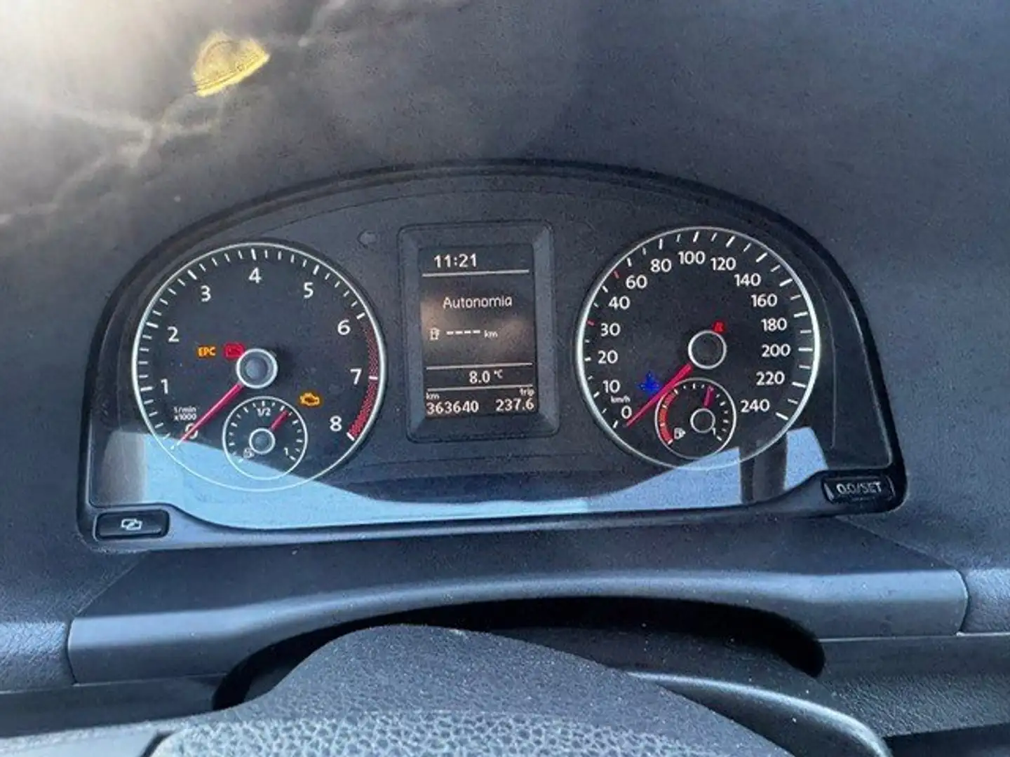 Volkswagen Touran Touran II 2010 1.4 tsi Highline ecofuel M 150cv Weiß - 2