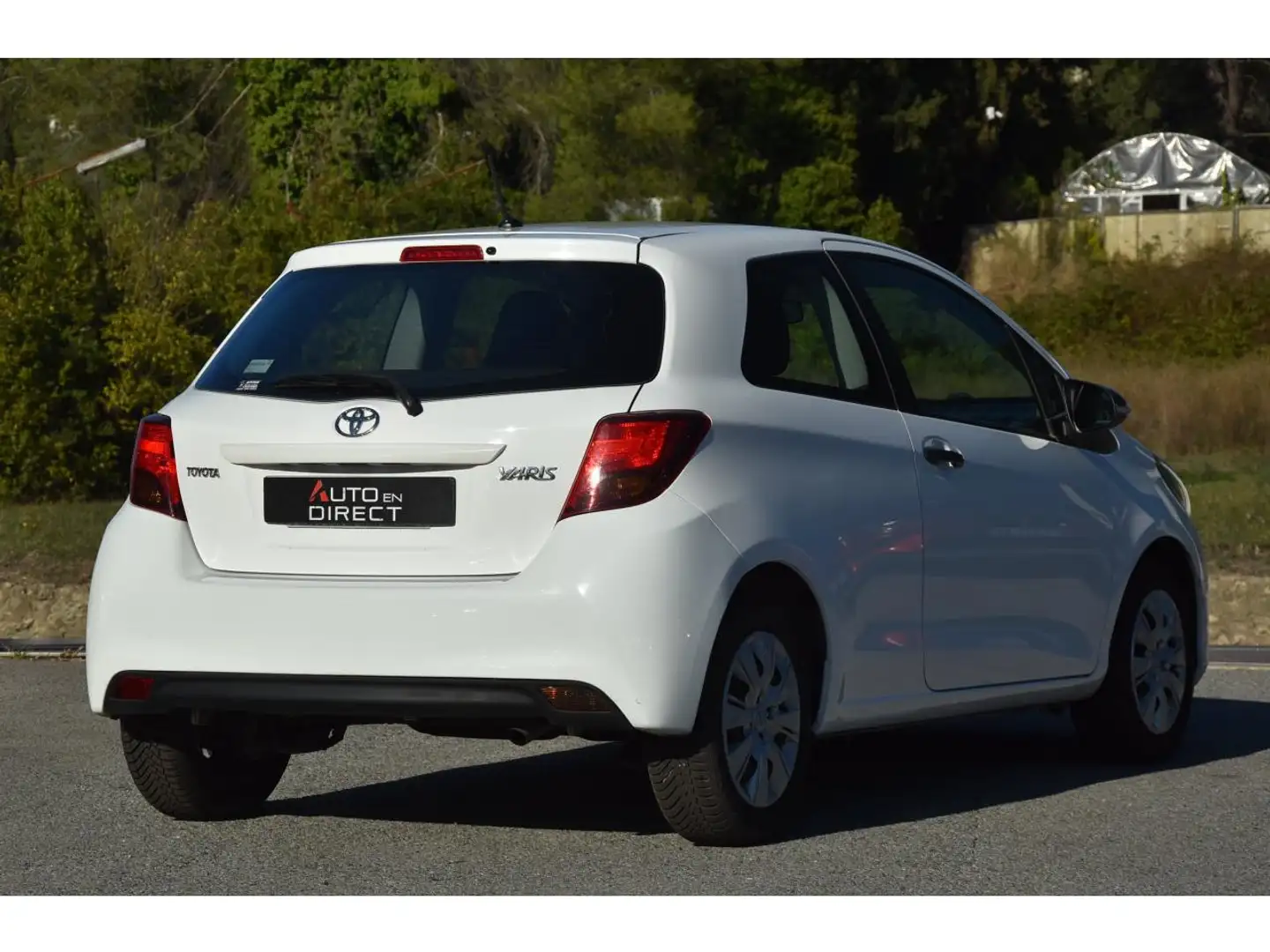 Toyota Yaris Yaris 1.4 - 90 D-4D 2016  III 2011 Active PHASE 2 Blanc - 2
