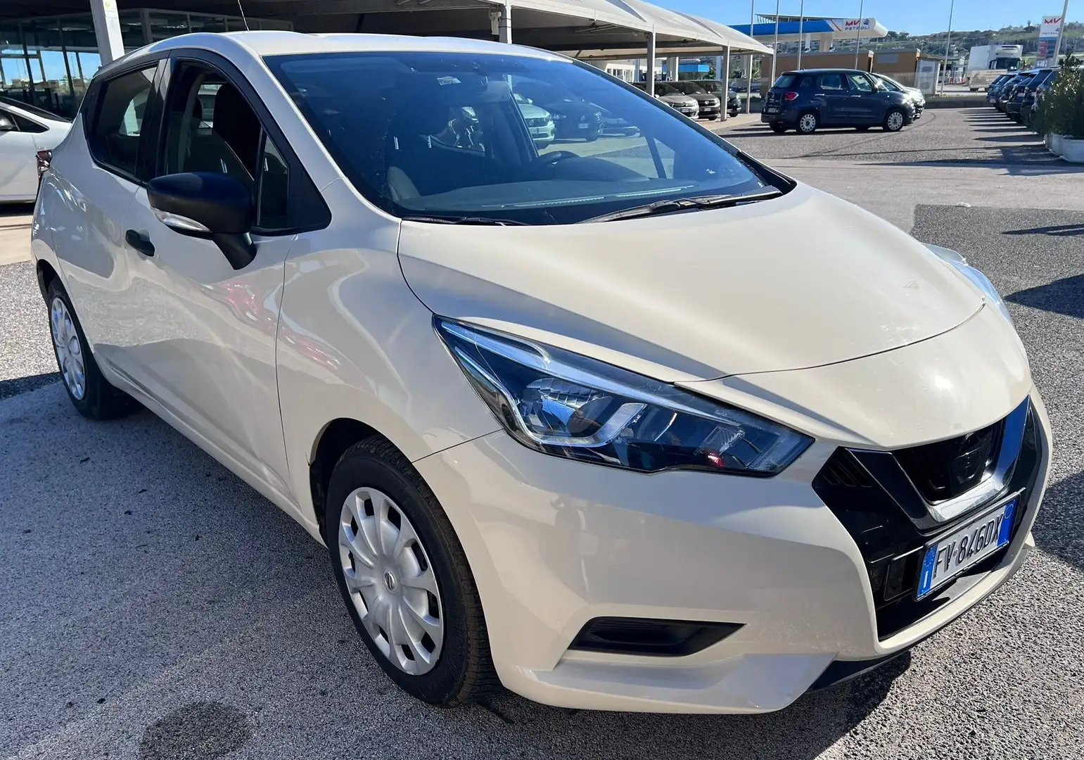 Nissan Micra 1.0 IG 12V 5 porte Acenta Beige - 2