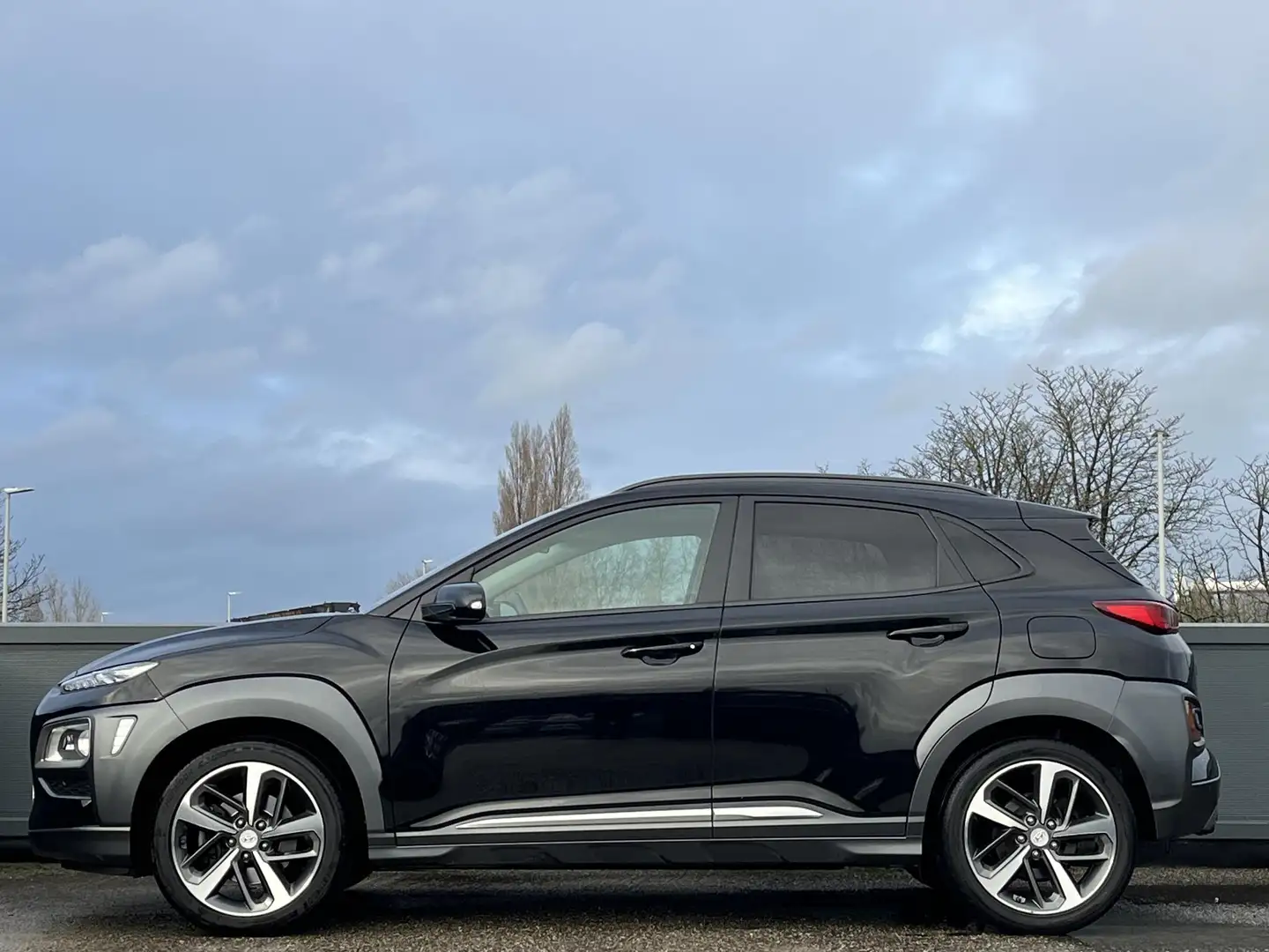 Hyundai KONA 1.0 T-GDI Premium | Lederen bekleding Stoelventila Nero - 2