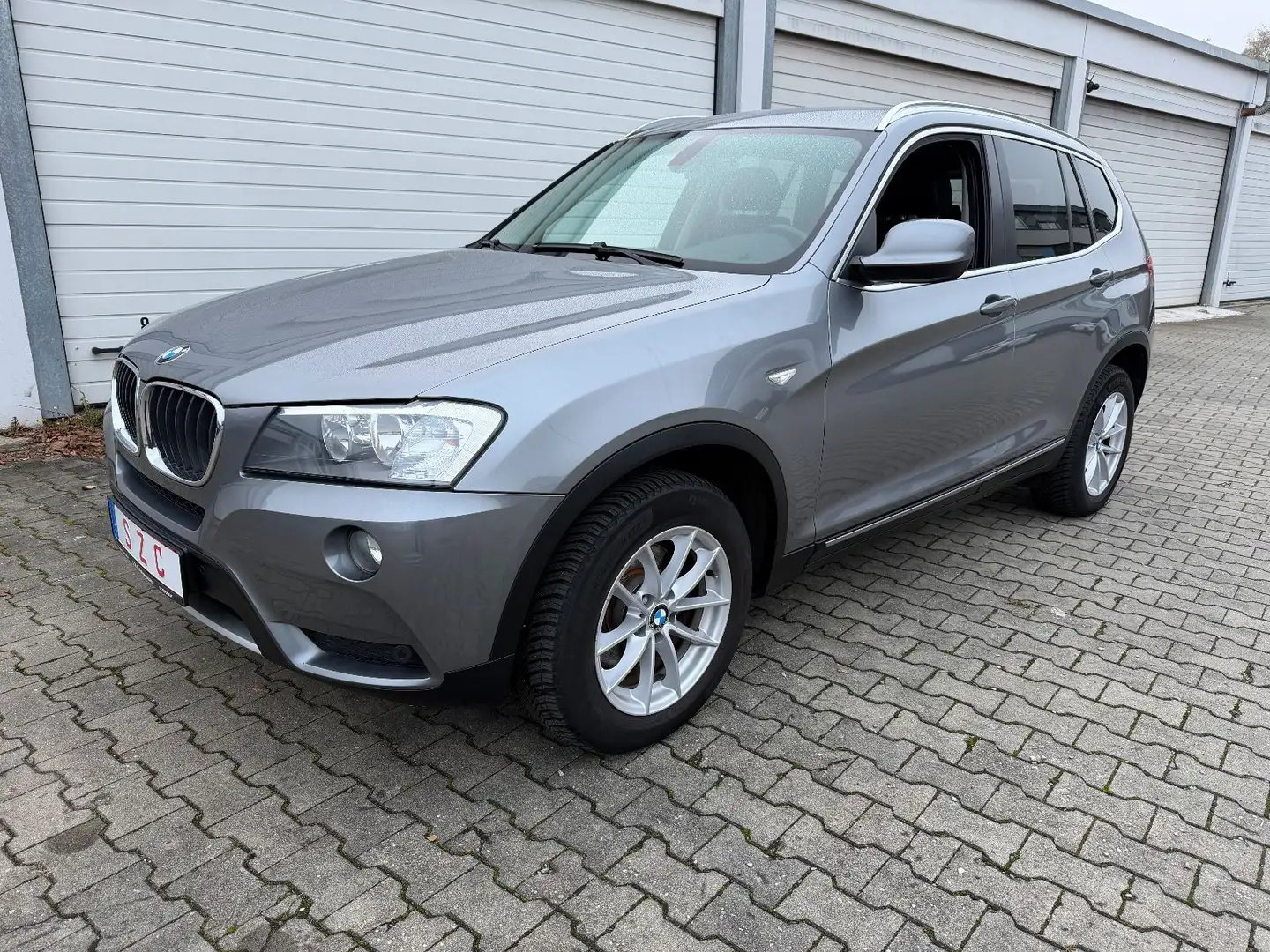 BMW X3 Baureihe X3 xDrive 20 d Grau - 1