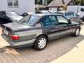 Mercedes-Benz E 220 W 124 Lim. Schwarz - thumbnail 4