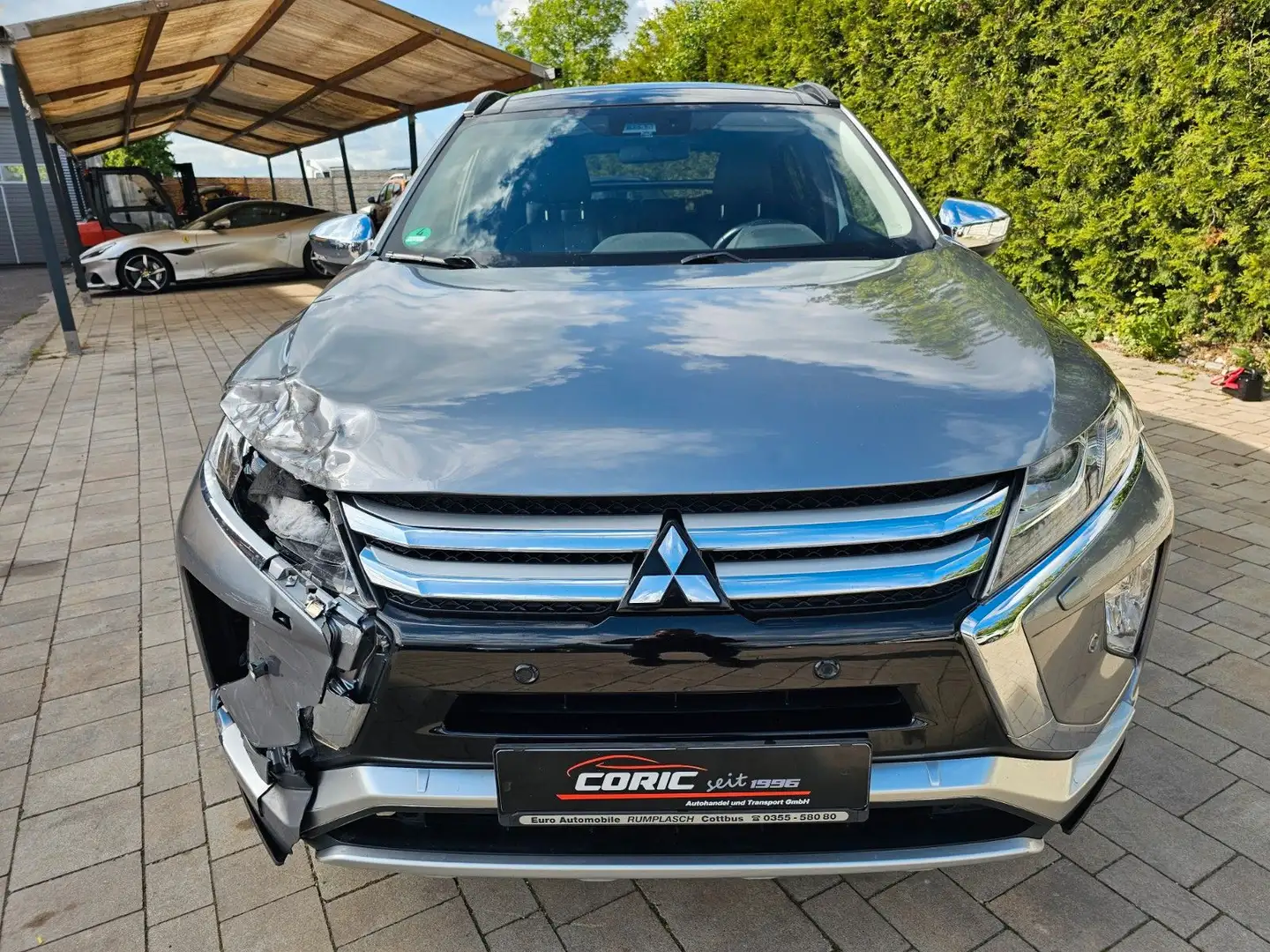 Mitsubishi Eclipse Cross Top 2WD Gris - 1