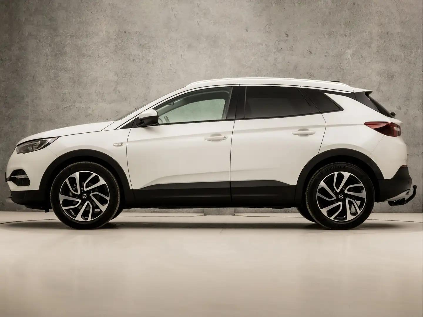 Opel Grandland X 1.2 Turbo Business Executive (APPLE CARPLAY, GROOT Wit - 2