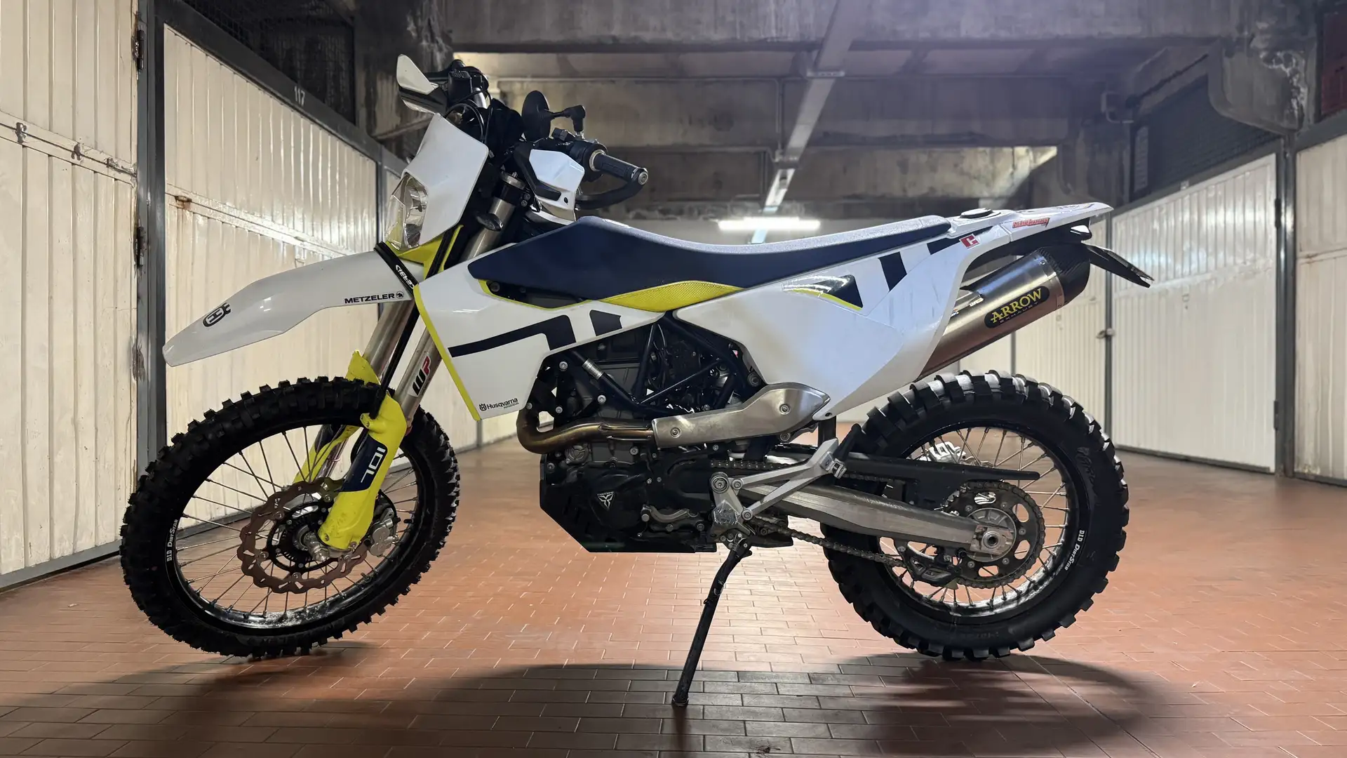 Husqvarna 701 Enduro - 2