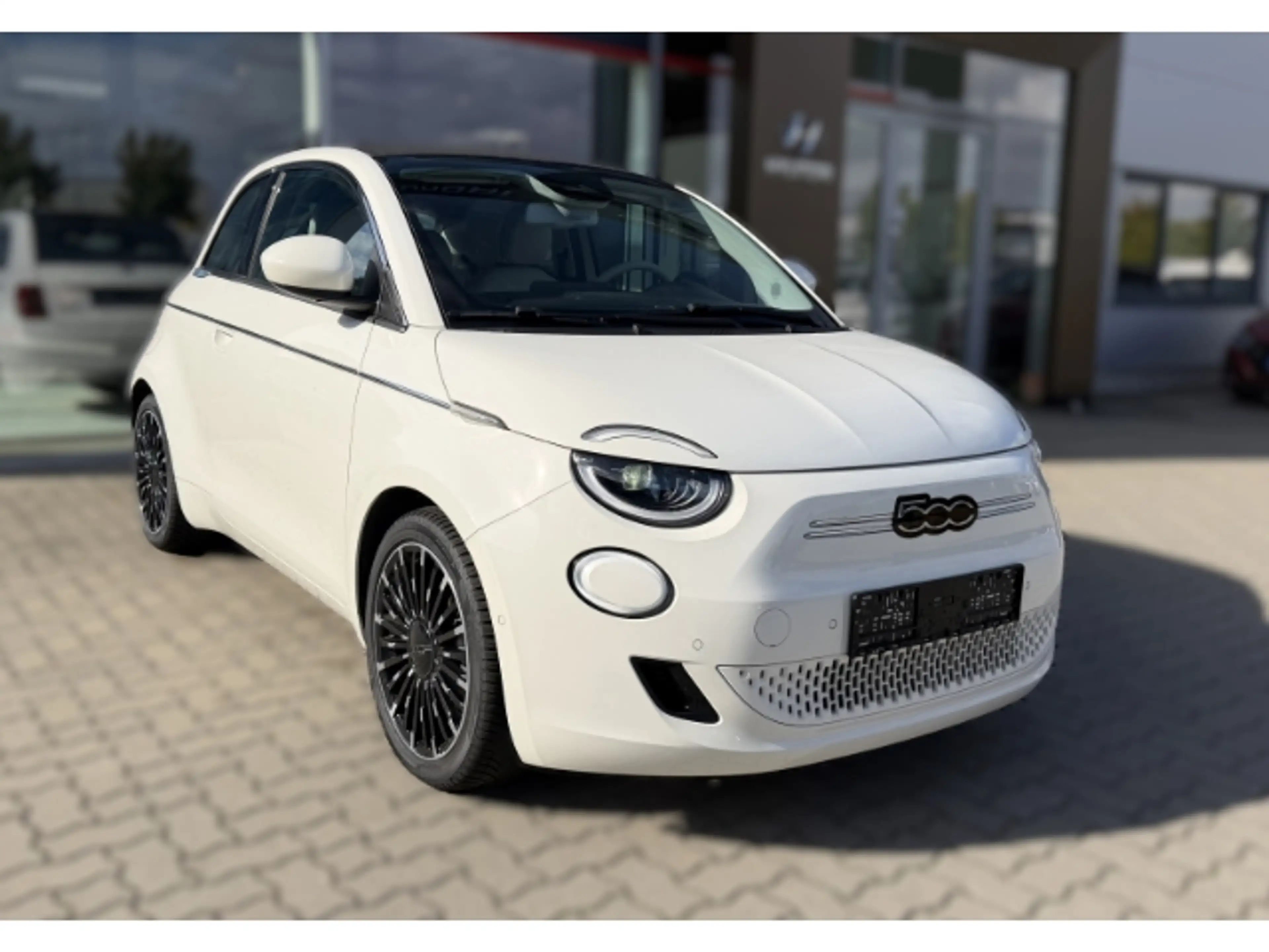 Fiat 500e la Prima by Bocelli *Sitzheizung *Rüchfahrkamera — photo 3