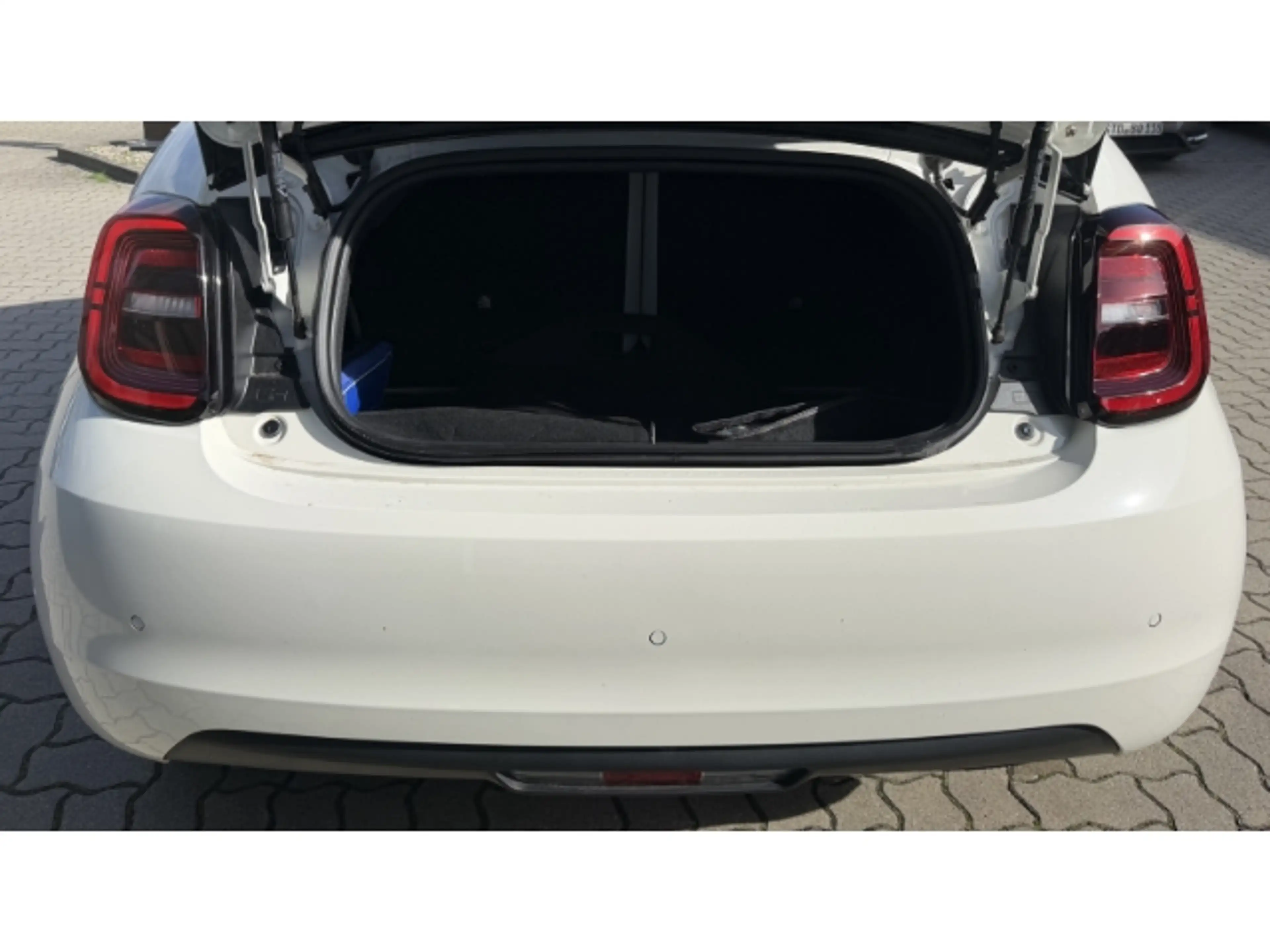 Fiat 500e la Prima by Bocelli *Sitzheizung *Rüchfahrkamera — photo 13