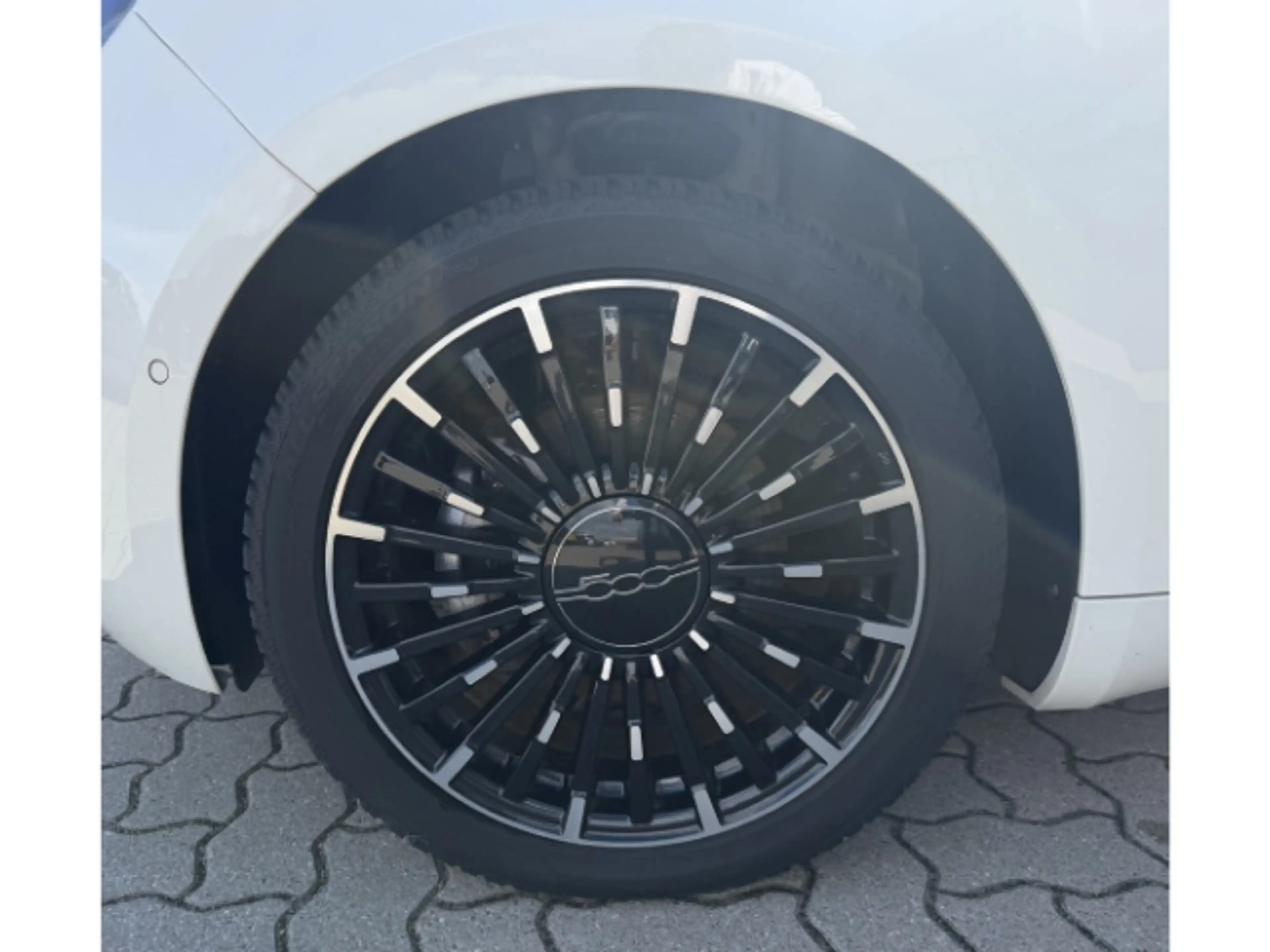 Fiat 500e la Prima by Bocelli *Sitzheizung *Rüchfahrkamera — photo 9