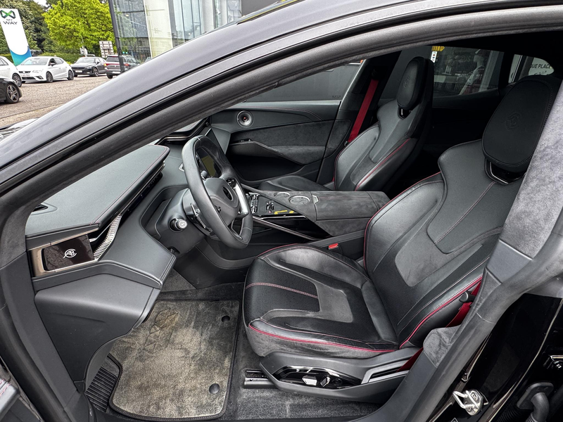 Lotus Eletre BEV 450kW — photo 21