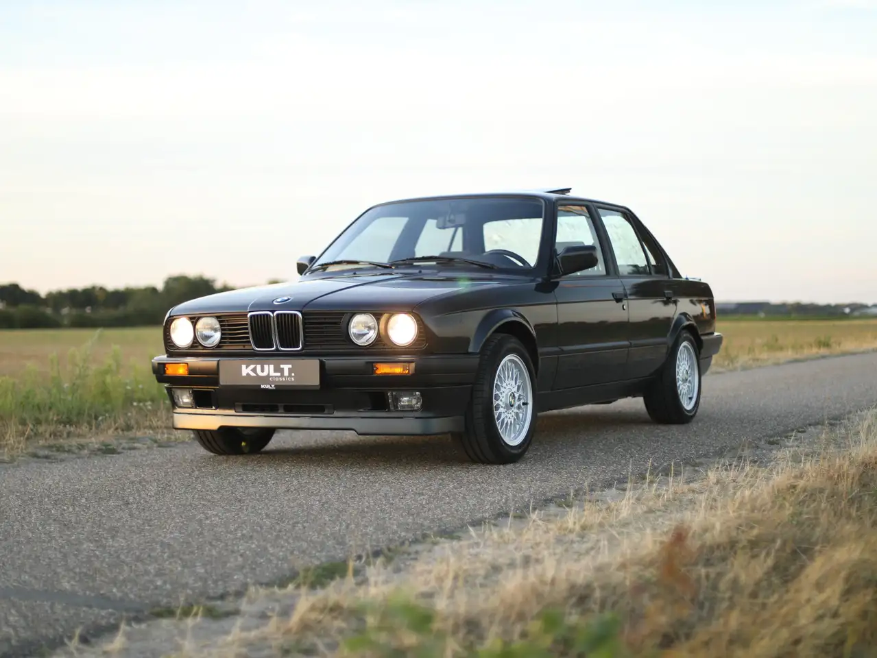 BMW 325i | DE | 13.700km | First paint, foto 1