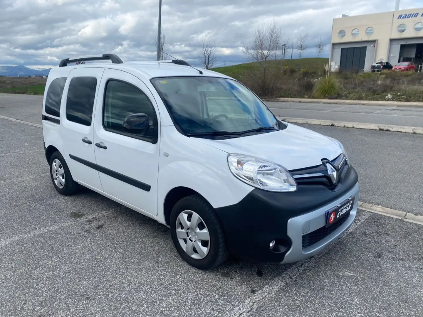 Renault Kangoo Combi 1.5dCi Blue Limited 70kW Blanco - 2