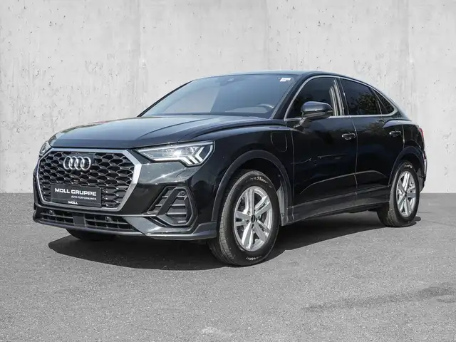 Audi Q3 view 2