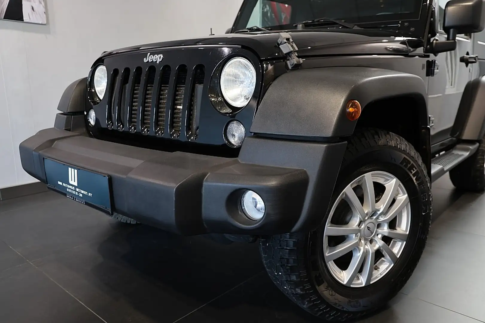 Jeep Wrangler Wrangler LKW 2,8 6MT Sport Fekete - 2