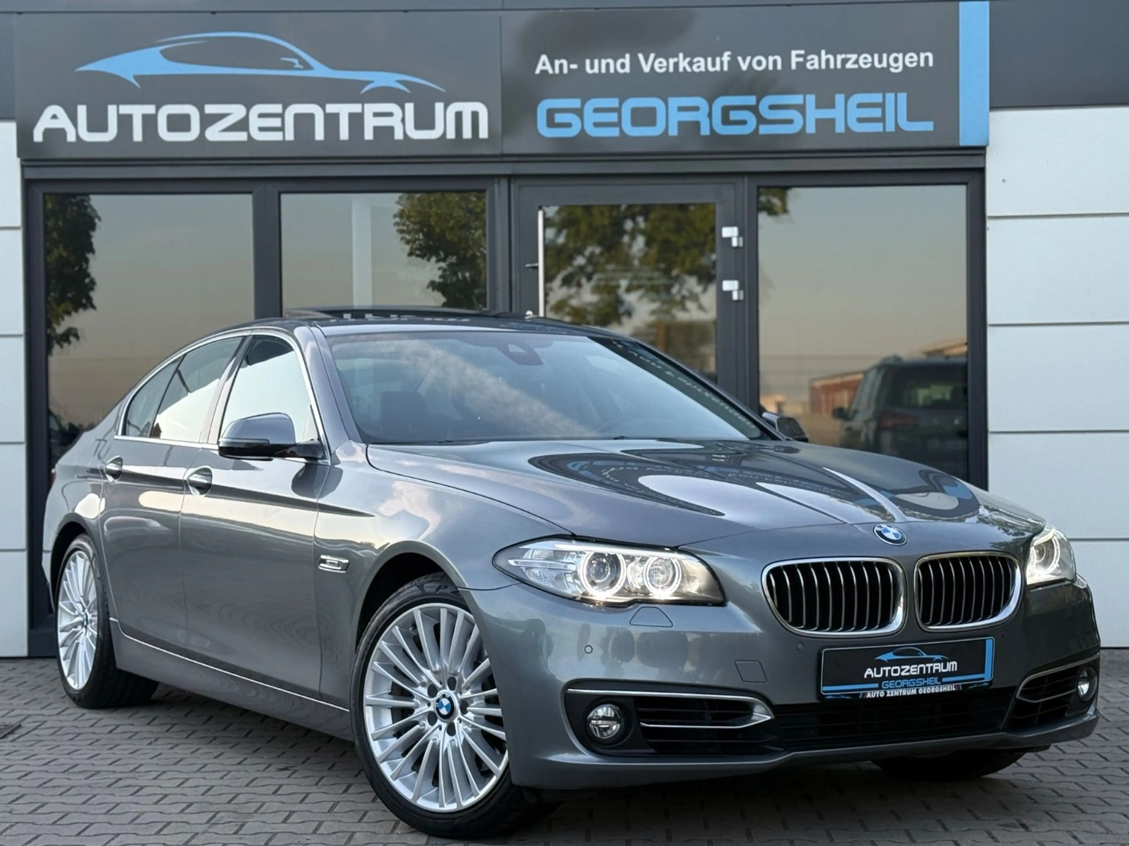 BMW 525 d Lim. xDrive-Luxury-HUD-LED-Kamera-LM"19 — photo 3