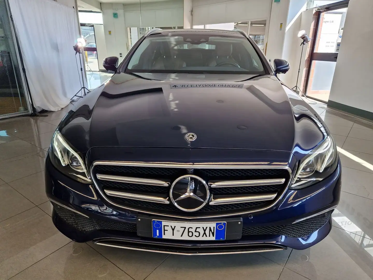 Mercedes-Benz E 300 de S.W. Auto EQ-Power Exclusive - OCCASIONE! Blau - 2