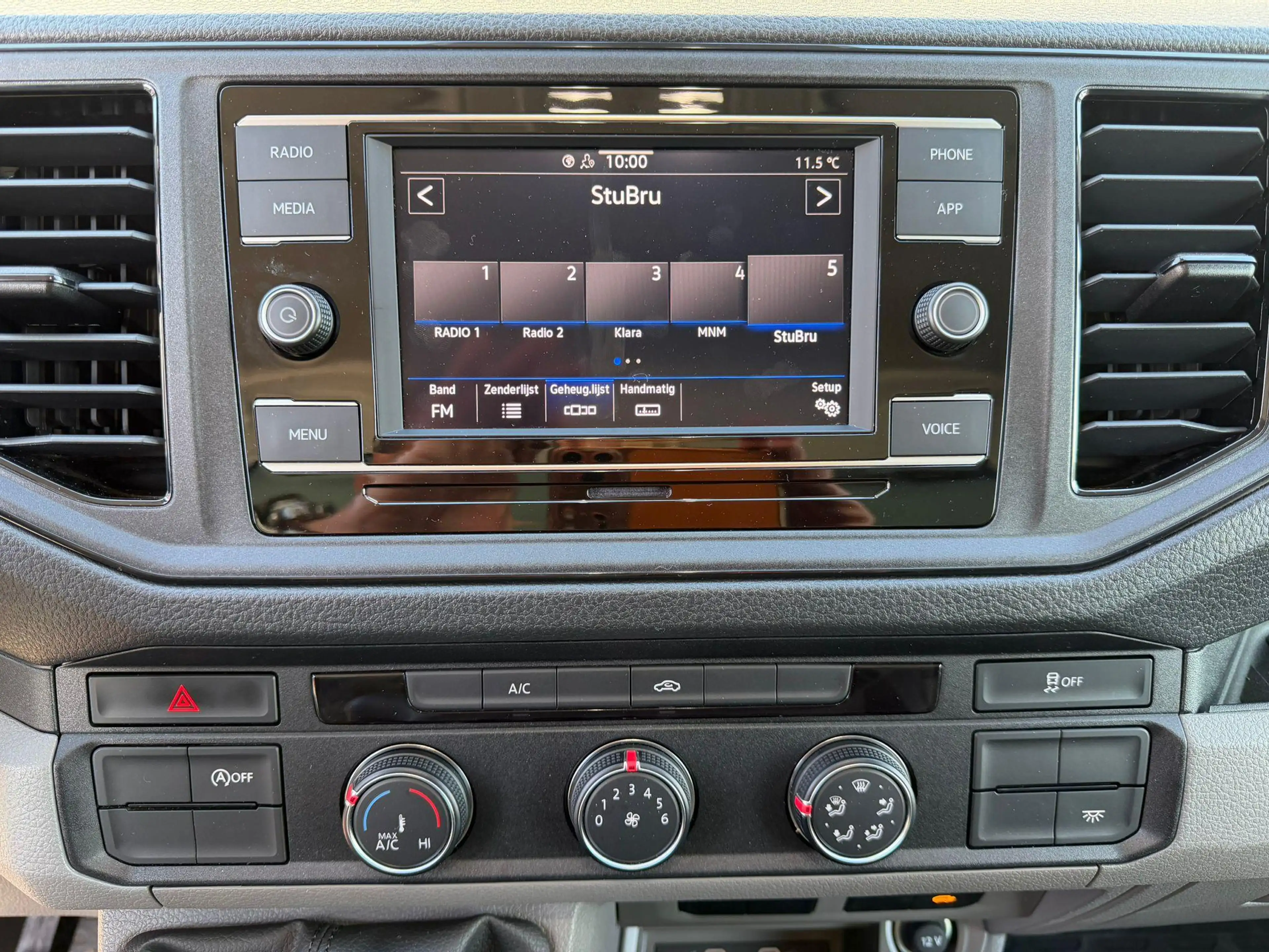 Volkswagen Crafter 35 2.0 TDI L4 BAKWAGEN 140PK | Laadbak met Laadkle — photo 5