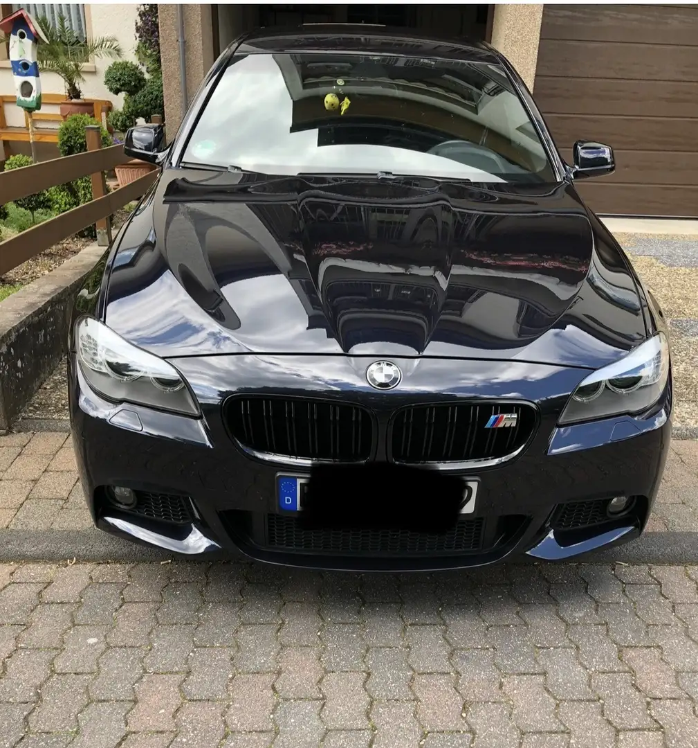BMW 528 528 i Schwarz - 1