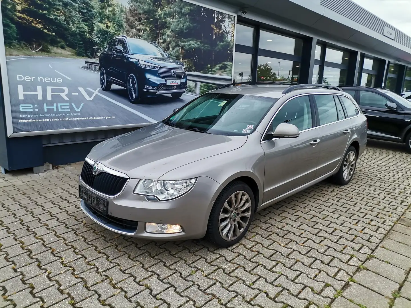 Skoda Superb 2.0 TDI  Exclusive 4x4 Xenon|AHK Beige - 2
