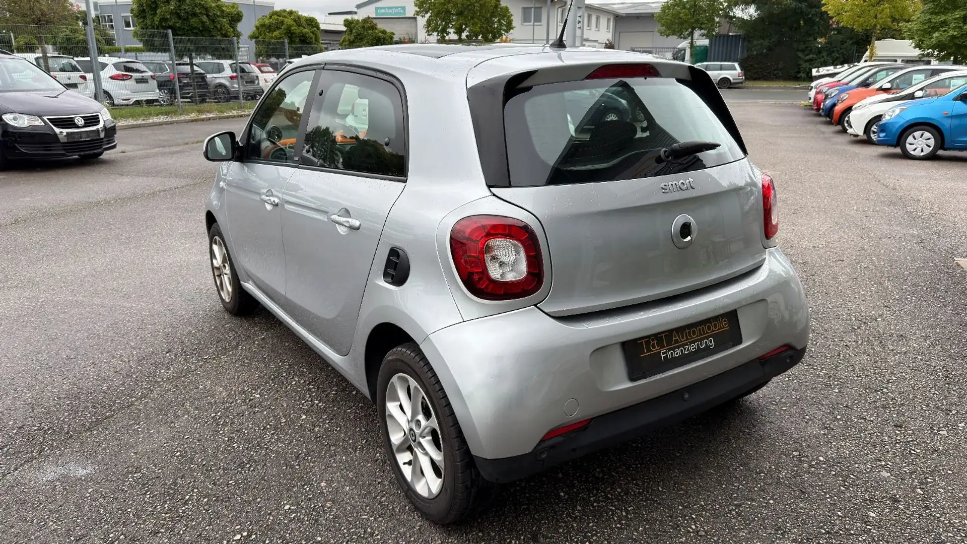 smart forFour Passion *Automatik*Pano*SH*ALU*PDC TÜV Silber - 2