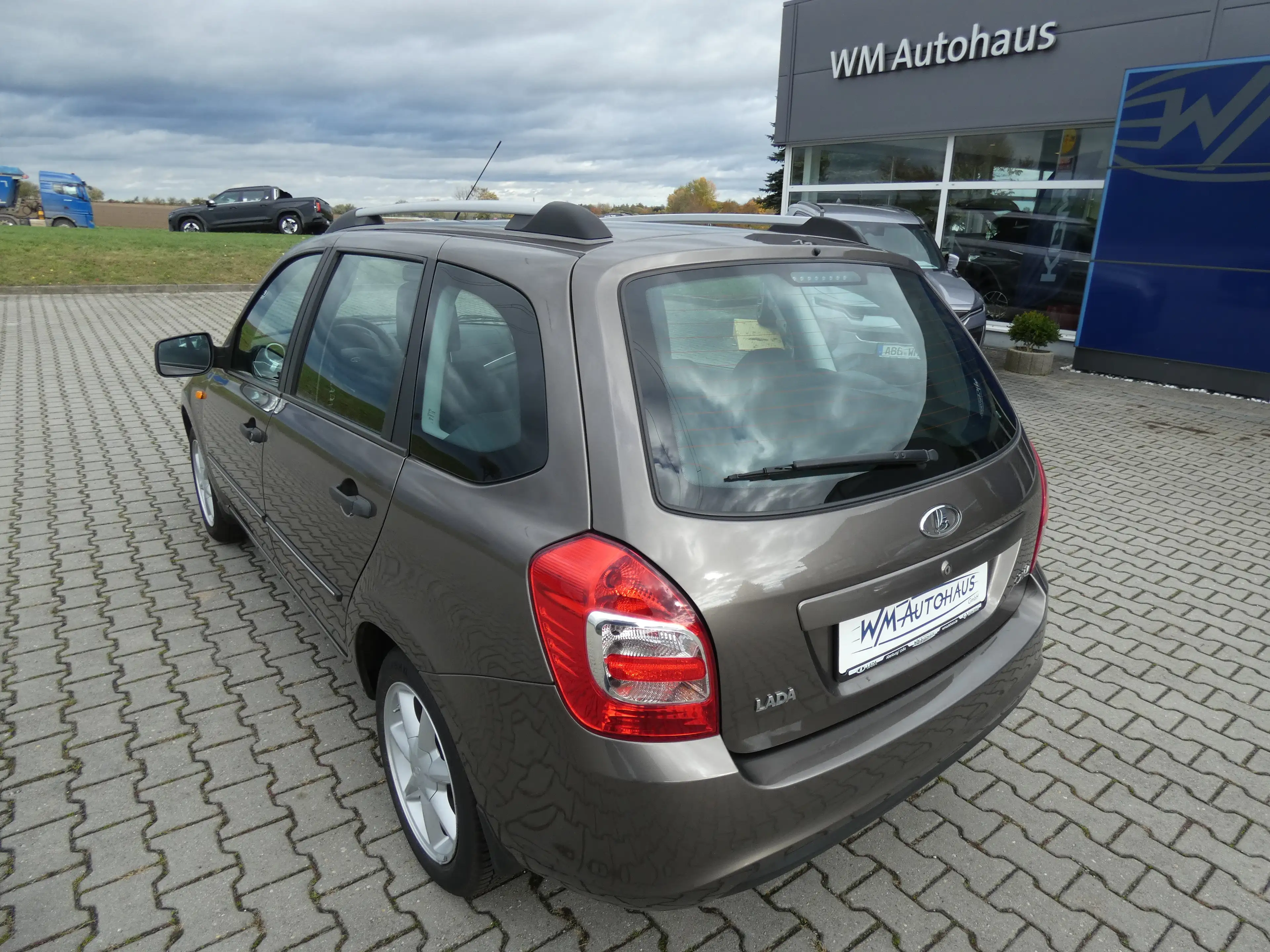 Lada Kalina Kalina II Kombi Norma 1,6 16V Klima, Alu, Sitzhzg. — photo 3
