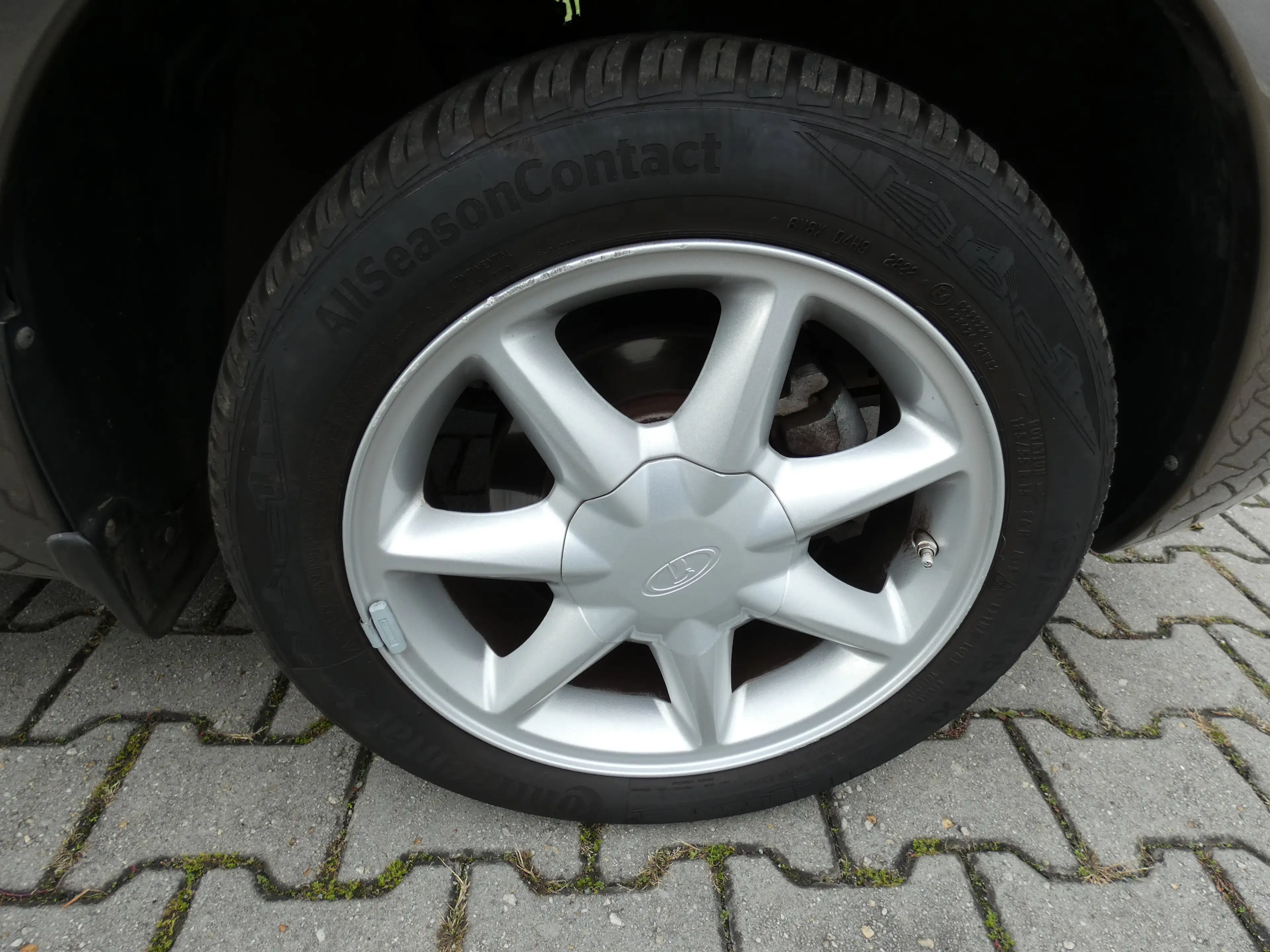 Lada Kalina Kalina II Kombi Norma 1,6 16V Klima, Alu, Sitzhzg. — photo 14