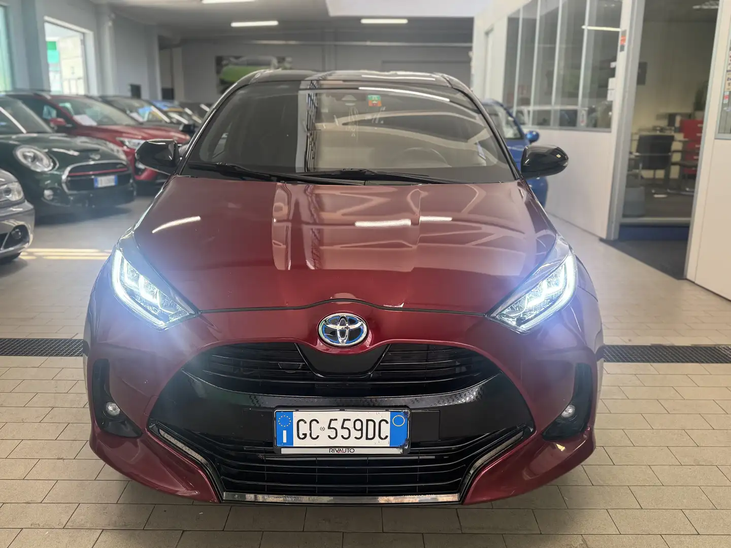 Toyota Yaris 1.5h Style 1 Proprietario PREZZO REALE Rosso - 2