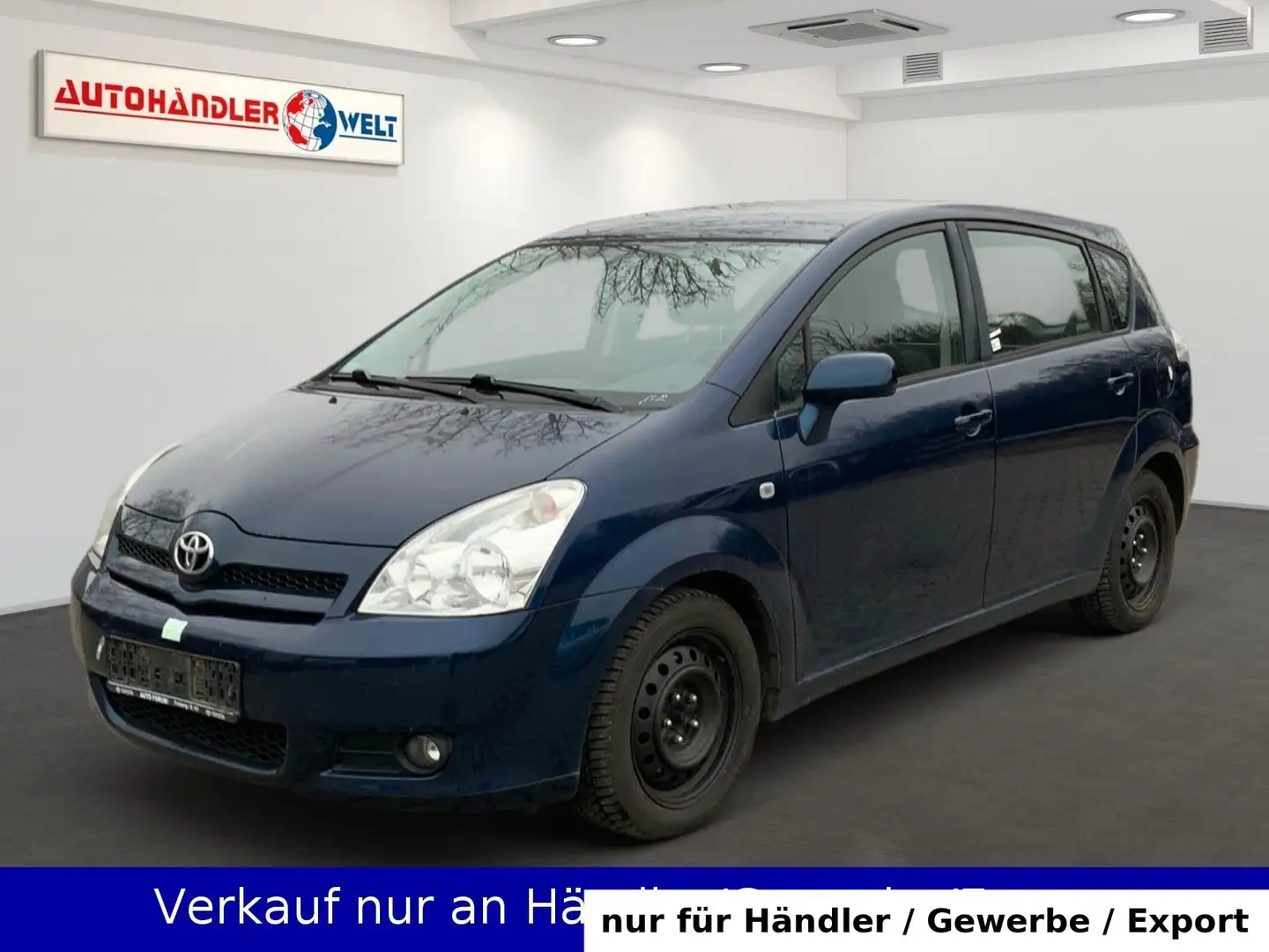 Toyota Corolla Verso 2.2 D-4D Sol Синій - 1