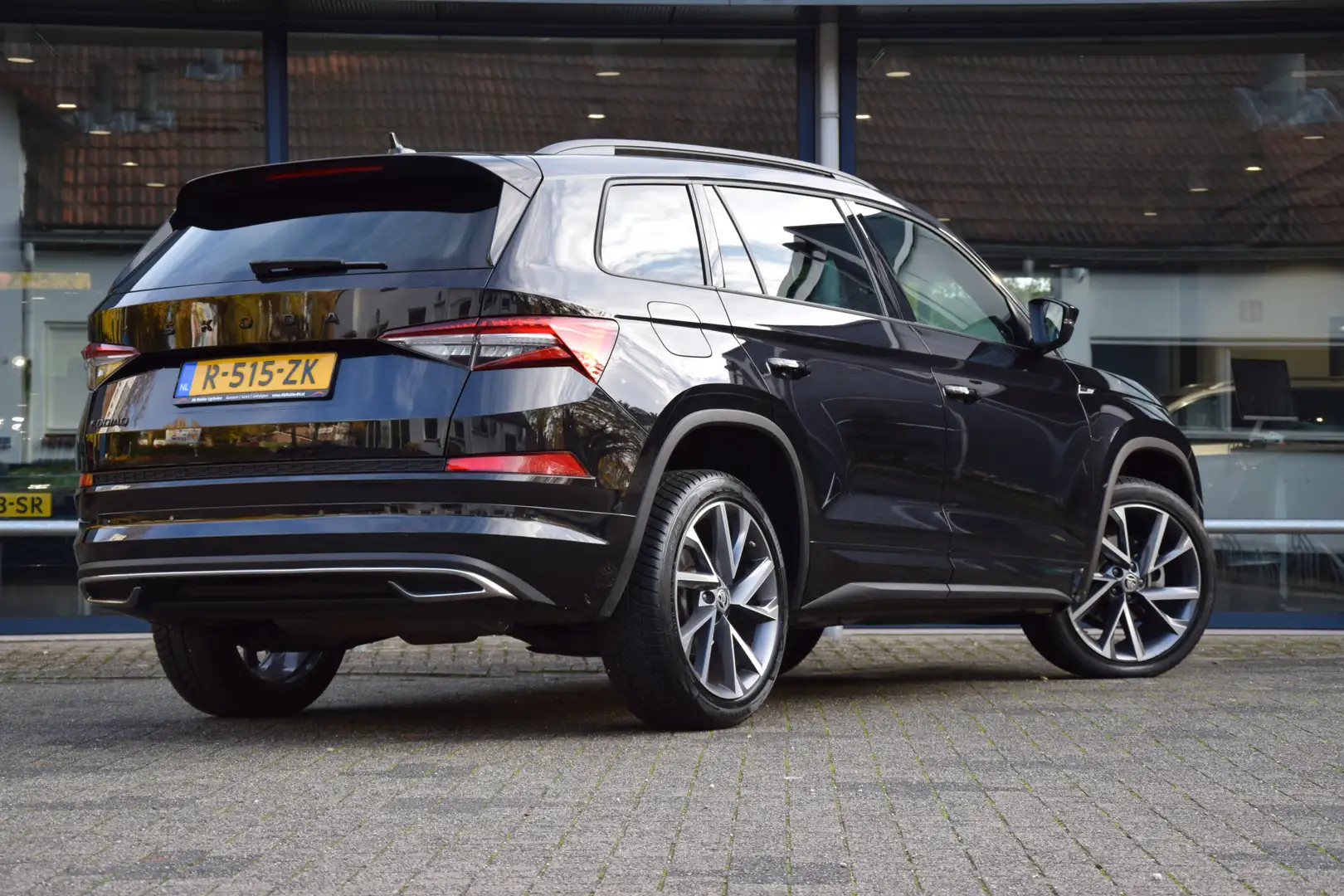 Skoda Kodiaq 1.5 TSI 150PK Sportline Business 7p / 7 Persoons D Noir - 2