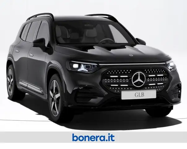 Mercedes-Benz GLB view 2