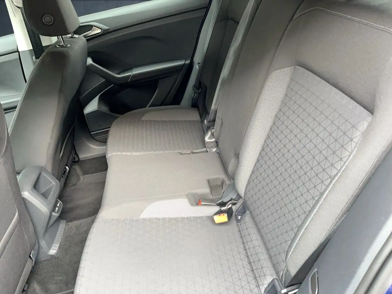 Volkswagen T-Cross 1.0 TSI Life Navi AHK Sitzheizung 10