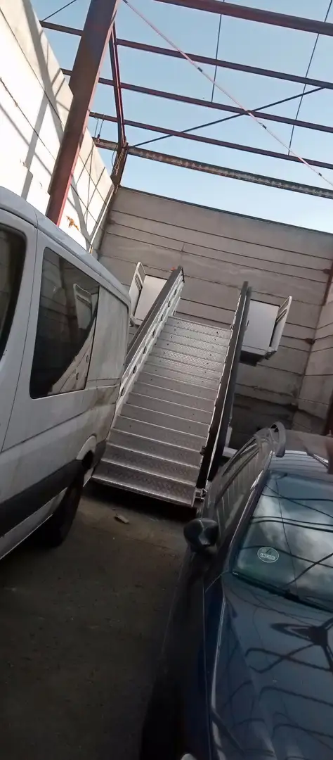 Mercedes-Benz Sprinter Daimer (D) - 2