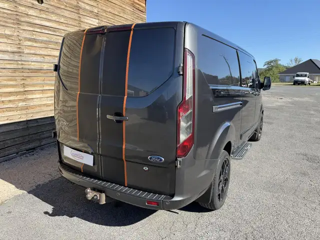 Ford Transit view 7