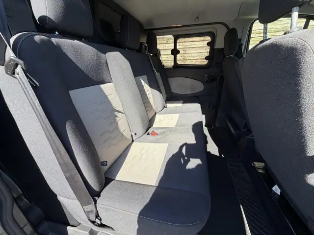 Ford Transit view 12