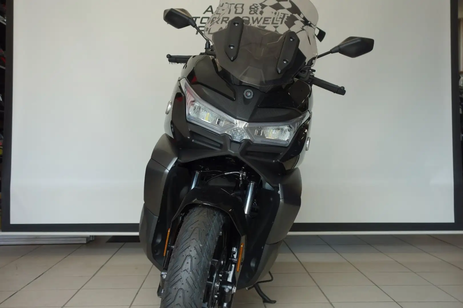 Voge SR4 350 Luxury Noir - 2