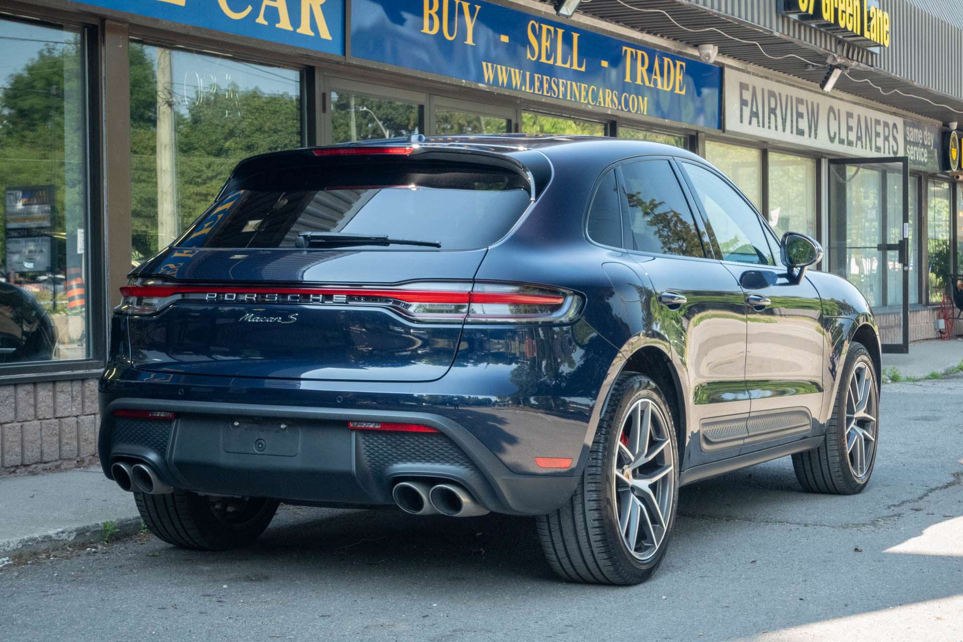 2022 Porsche Macan S | CarFax Clean thumb 6