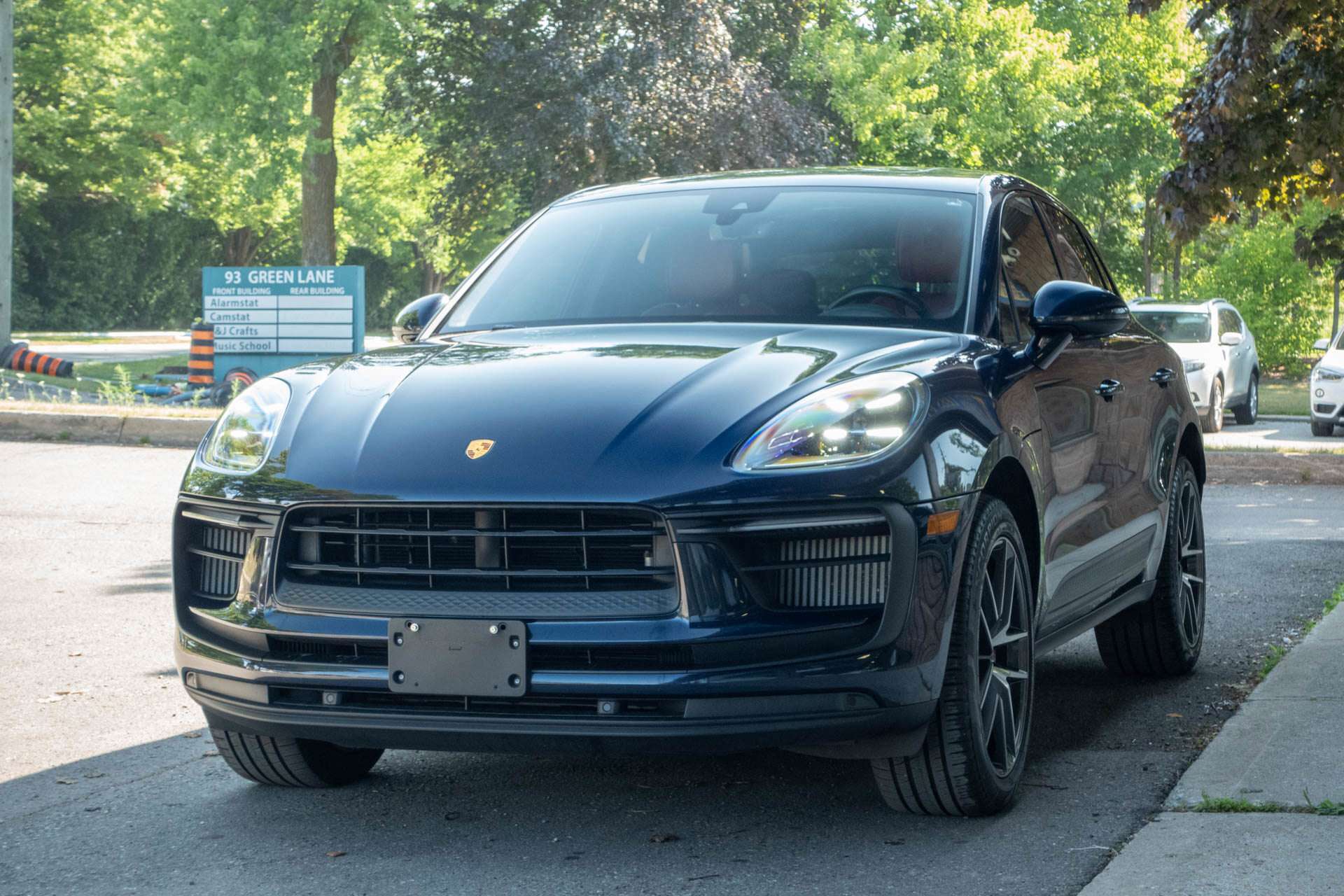 2022 Porsche Macan S | CarFax Clean alt 3