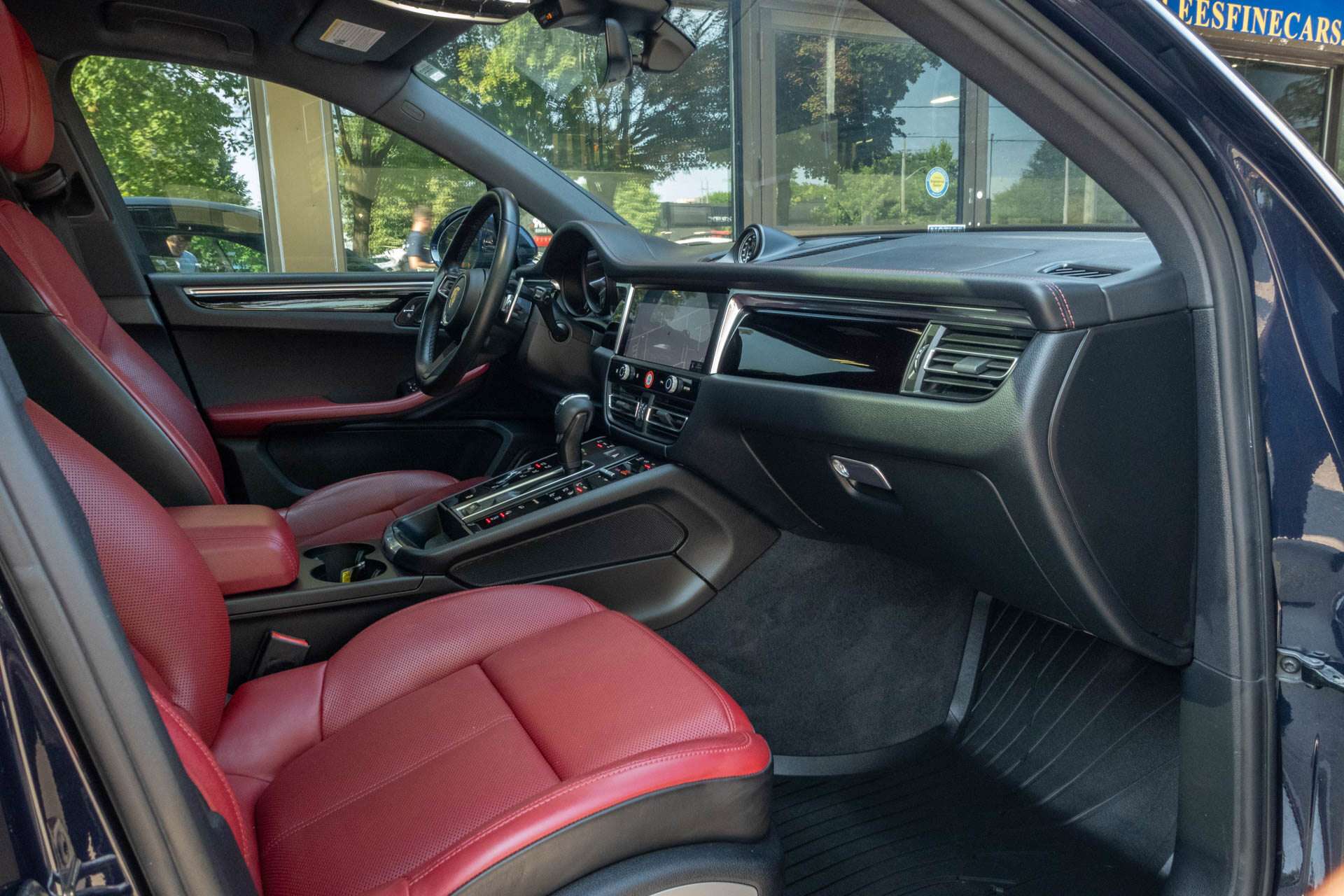 2022 Porsche Macan S | CarFax Clean thumb 20