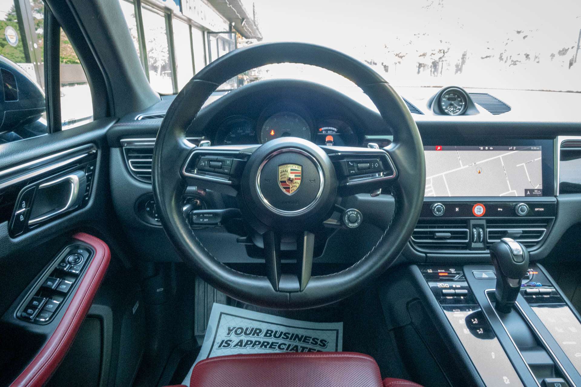 2022 Porsche Macan S | CarFax Clean thumb 23