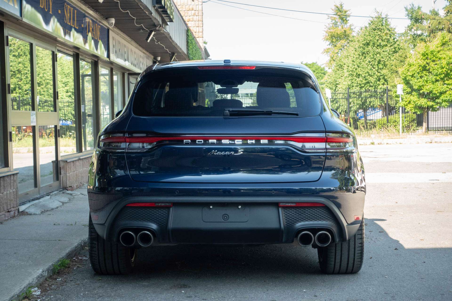 2022 Porsche Macan S | CarFax Clean alt 5