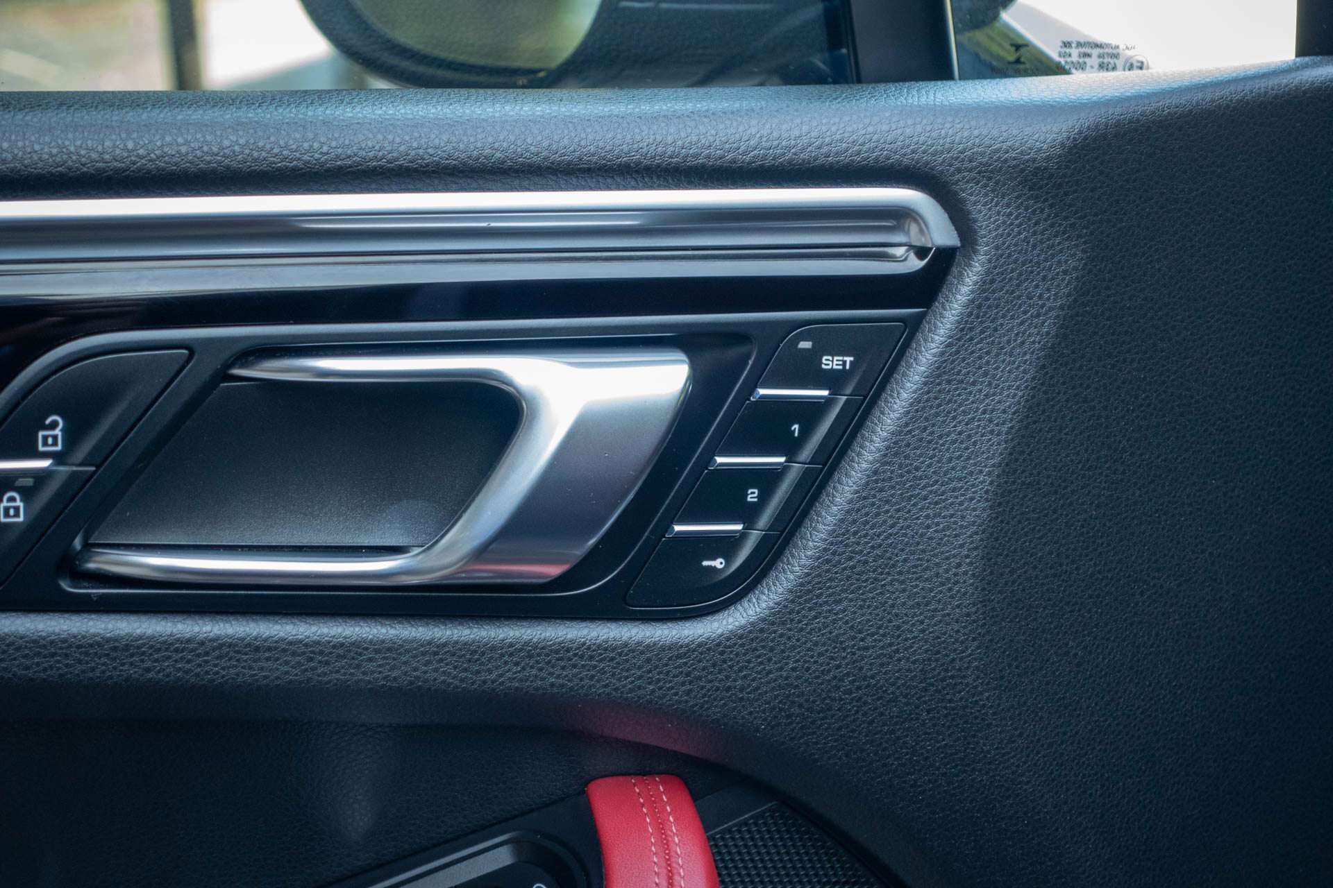 2022 Porsche Macan S | CarFax Clean thumb 24