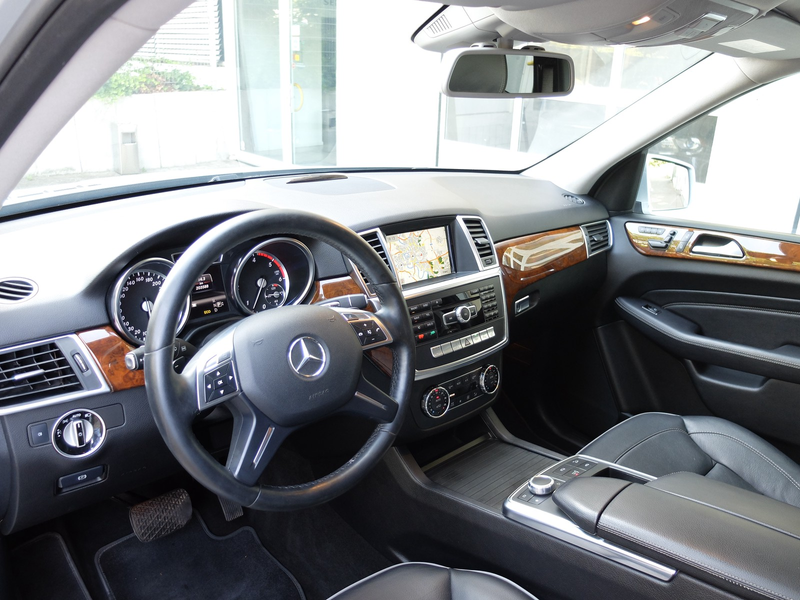 Mercedes-Benz ML 350 CDI AMG Line 1.Hand wie neu — photo 11