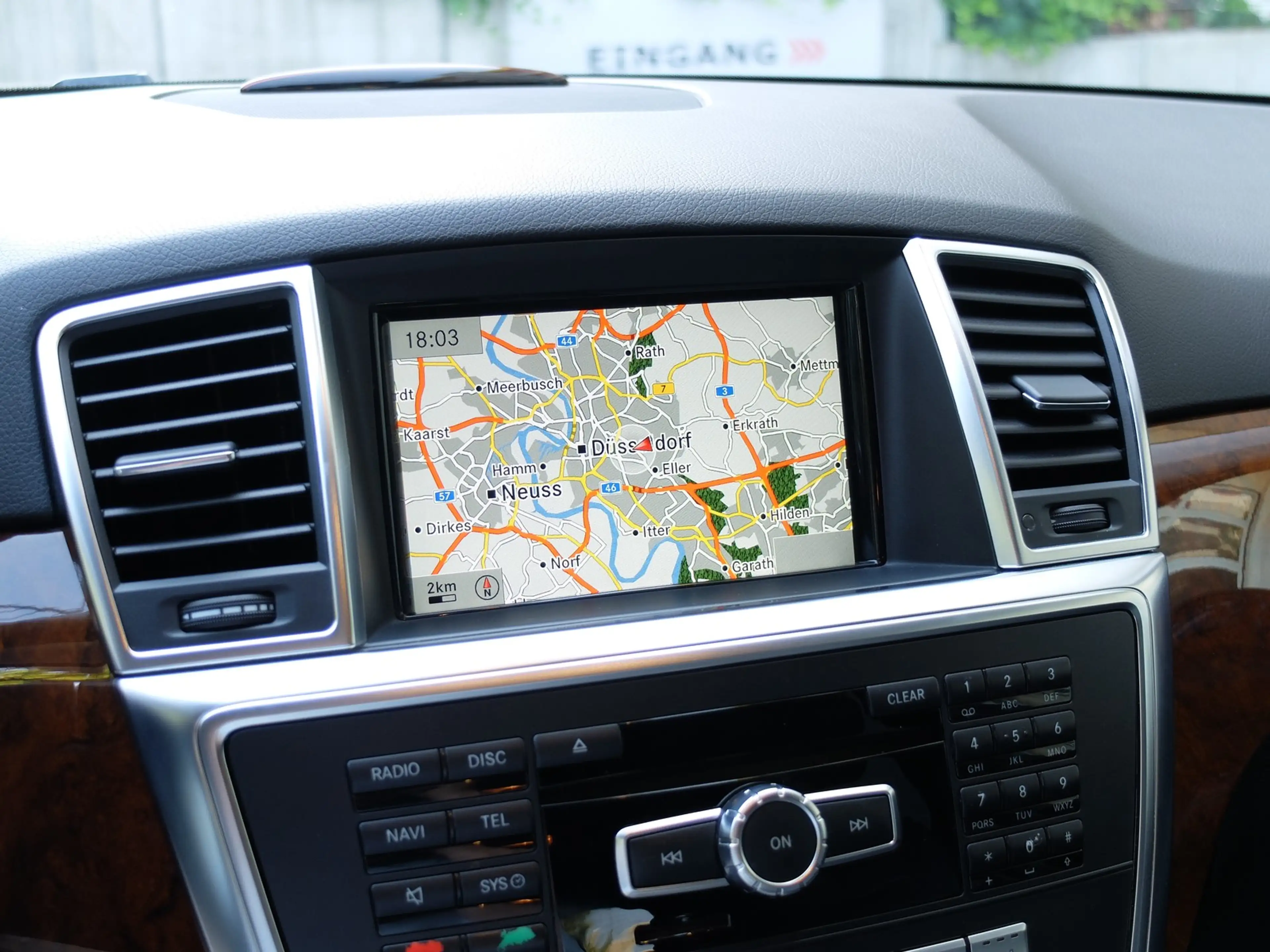 Mercedes-Benz ML 350 CDI AMG Line 1.Hand wie neu — photo 8