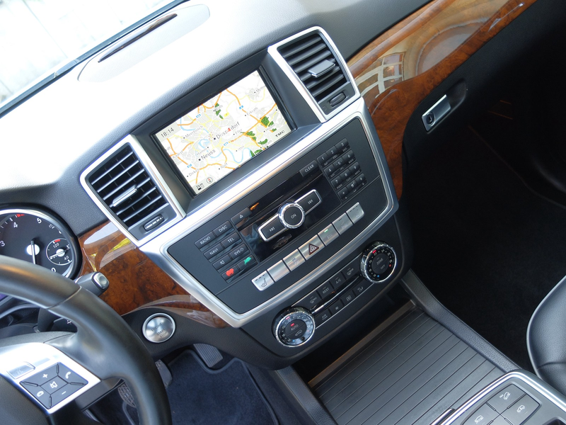 Mercedes-Benz ML 350 CDI AMG Line 1.Hand wie neu — photo 12